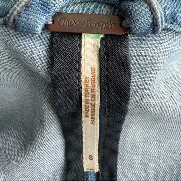 Free People Fitted Military Style Denim Jean Jacket Womens Size Small - Picture 11 of 14